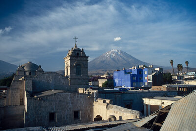view of the vulcano 'el Misti' from Arquipa